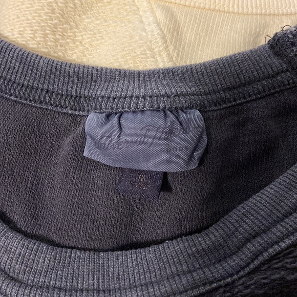 Universal Threads. Size M. - Picture 2 of 3